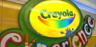Como foi nossa visita ao Crayola Experience Viajar e Brincar