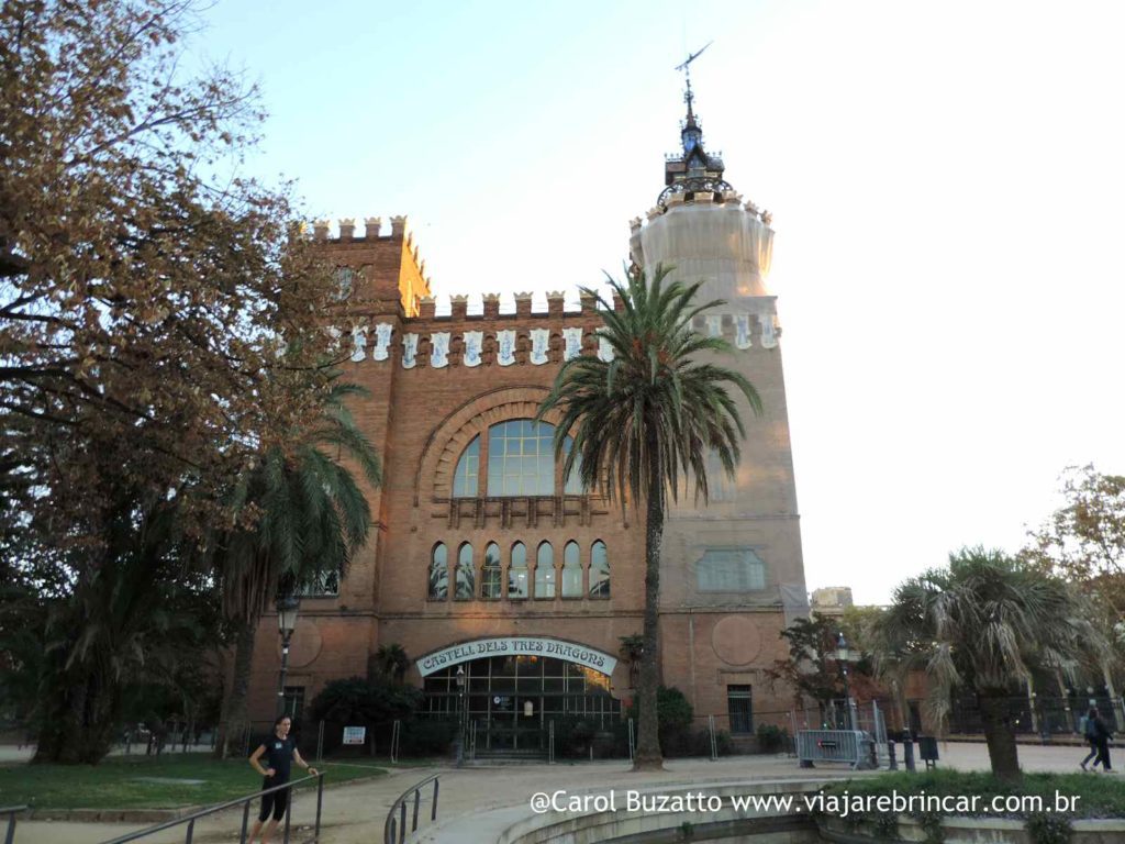 Castel des tres dragons em Barcelona